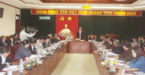Đồng chí Đinh Thế Huynh Phát huy hơn nữa vai trò của người đứng đầu cấp ủy trong làm theo tấm gương đạo đức Hồ Chí Minh
