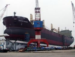 Vinashin launches 56,200 tonne cargo ship