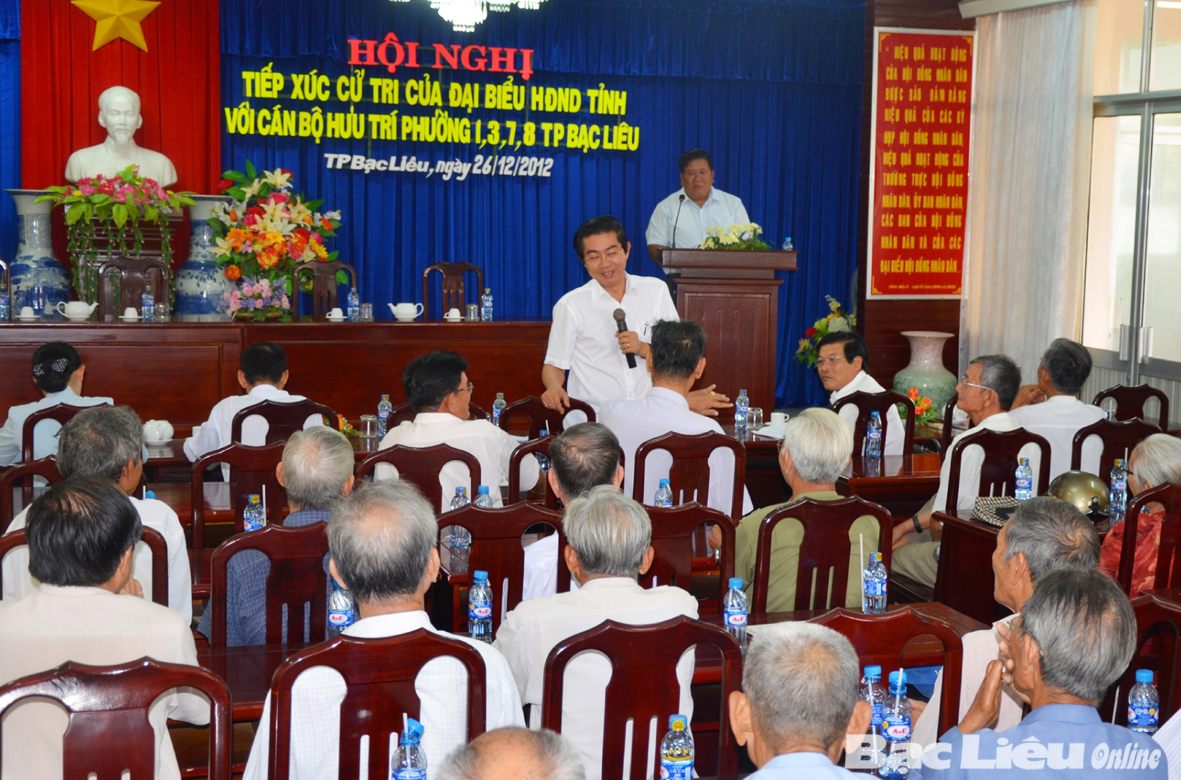 Đại biểu HĐND tỉnh và TP Bạc Liêu tiếp xúc cử tri là cán bộ hưu trí các phường 1, 3, 7 và 8