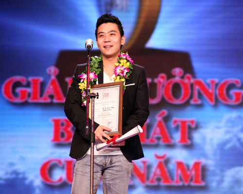 Bài hát Việt 2011 “Ký ức mùa đông” đoạt giải Bài hát của năm
