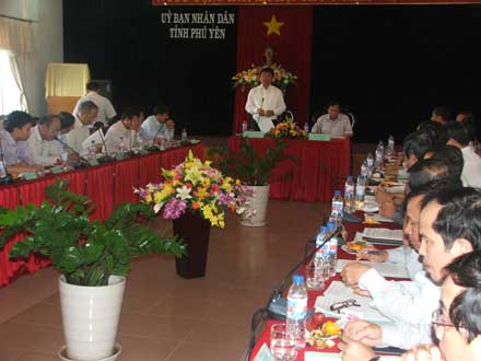 Bộ trưởng Đinh La Thăng làm việc tại Phú Yên