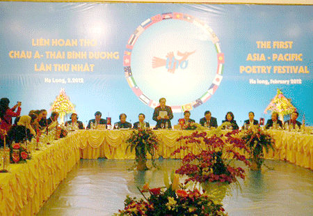 “Thơ ca vì một châu Á - Thái Bình Dương hoà bình - hữu nghị - hợp tác - phát triển”