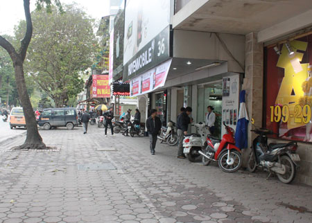 Cấm trông xe tại 262 tuyến phố Nhiều hè phố đã thông thoáng