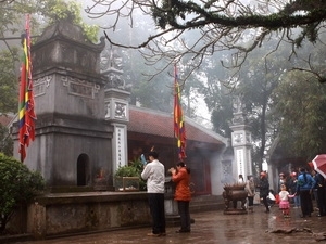 Hung Kings Temple attracts a million visitors during Tet