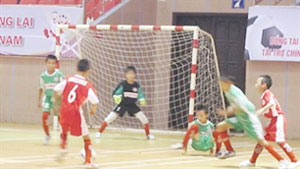 Chelsea coaches to train junior Vietnamese footballers