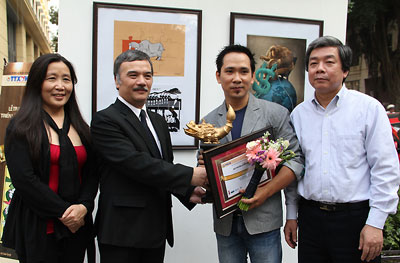 第三届越南新闻媒体讽刺画大赛颁奖仪式在河内举行