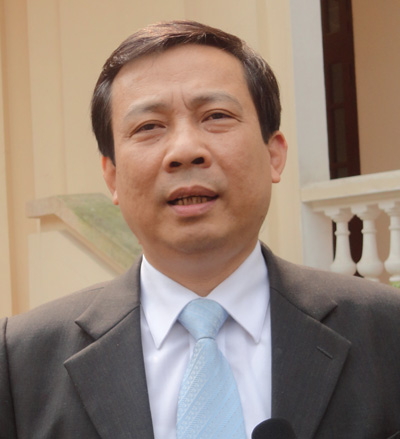 Ngoài tính tự giác của đảng viên, cần có cơ chế giám sát