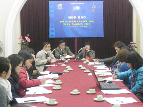 Hơn 130 tác phẩm tranh giải Cánh diều 2011