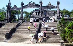 Popularizing Central Vietnam Heritage