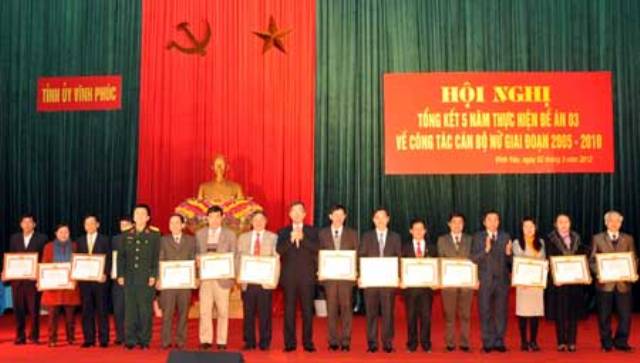 Vĩnh Phúc Đẩy mạnh công tác cán bộ nữ trong thời kỳ mới