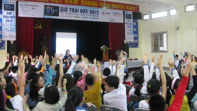 Mạng lưới Thế hệ Xanh Việt Nam hưởng ứng chiến dịch Giờ Trái Đất 2012