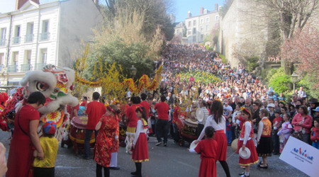 Múa Lân, Rồng Việt Nam dự lễ hội Carnaval Blois