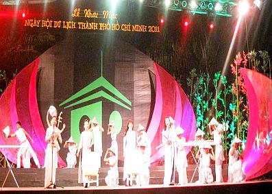 胡志明市旅游节隆重开幕