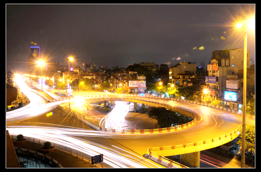 Lung linh đêm Hà Nội