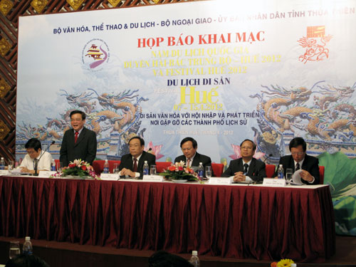 Exciting activities lead up to Hue Festival 2012