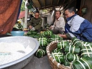 Hanoi honours handicrafts villages, artisans