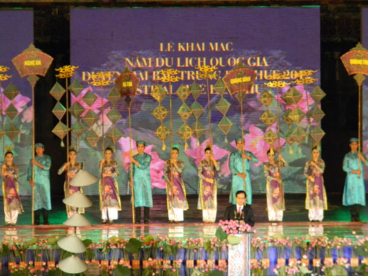 28 nations gather in Hue Festival 2012