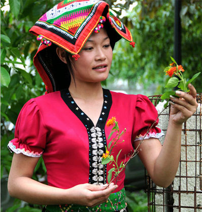 Rực rỡ trang phục truyền thống các dân tộc Việt Nam