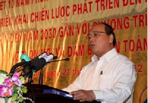 Tập trung xây dựng giao thông nông thôn tạo thuận lợi, an toàn cho người dân