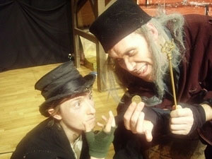 英国TNT剧团在越南巡演