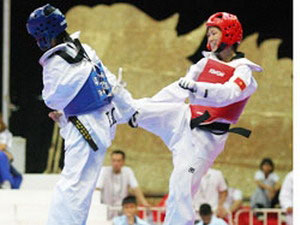 越南夺得亚洲跆拳道冠军赛的两枚金牌