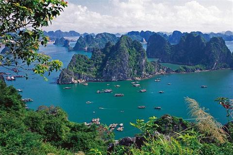 Tiếp tục vận động kinh phí cho Lễ công bố kỳ quan Vịnh Hạ Long