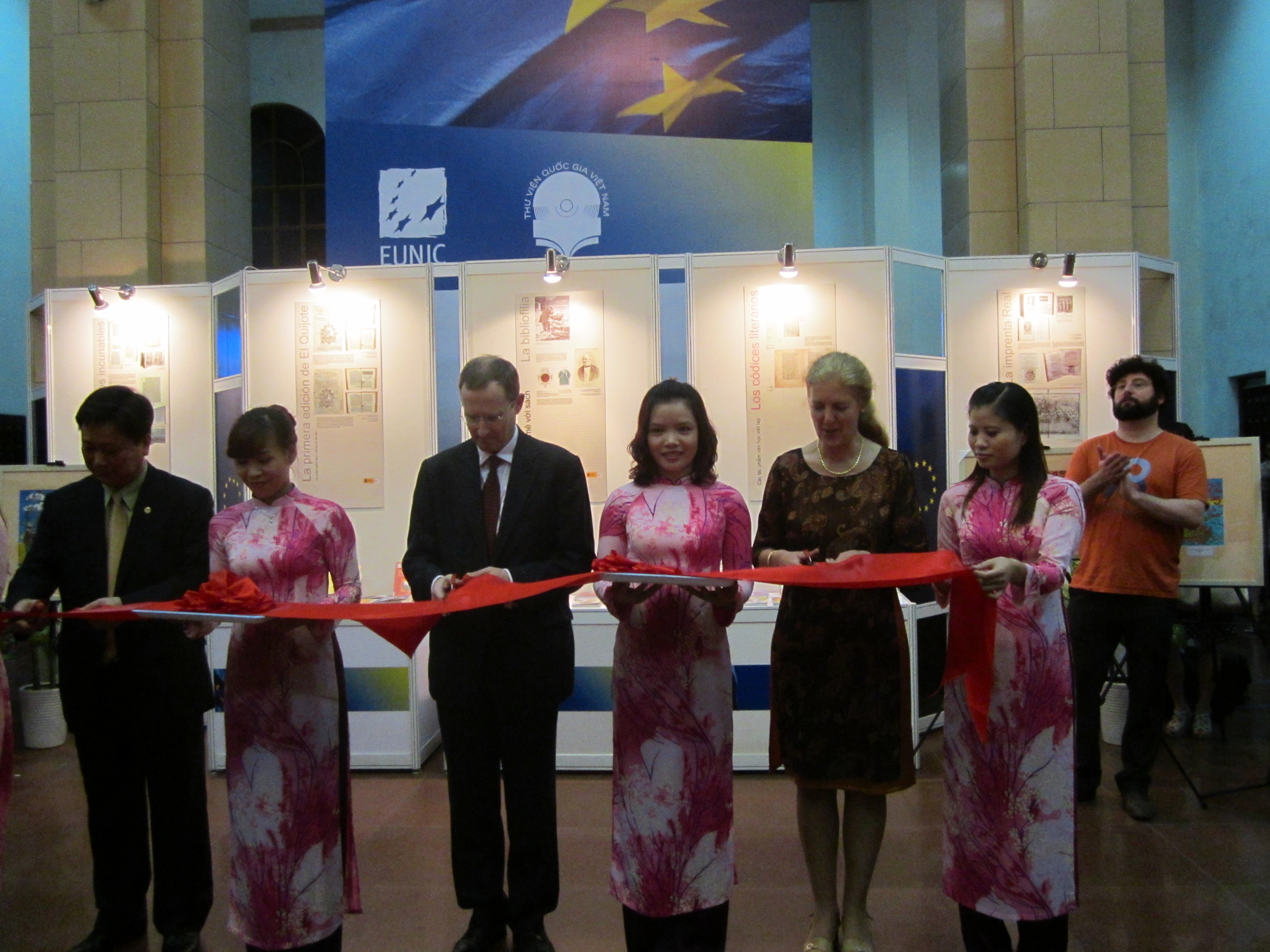European Literature Days 2012 opens in Hanoi