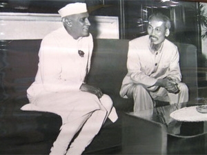 L Inde offre au Vietnam des photos sur le Président Hô Chi Minh
