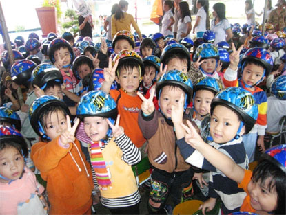 Tăng cường phổ biến, giáo dục pháp luật về an toàn giao thông cho học sinh, sinh viên trong dịp hè
