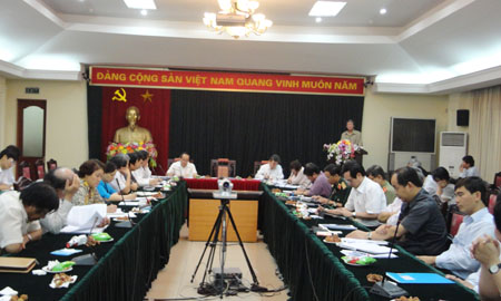 Gắn kết chặt chẽ giữa việc học và làm theo tấm gương của Bác với công tác xây dựng Đảng