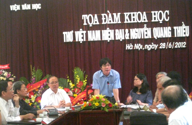 “Thơ Việt Nam hiện đại và Nguyễn Quang Thiều”