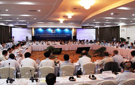 2012 mid-year CG meeting Sustained poverty reduction and managing vulnerability