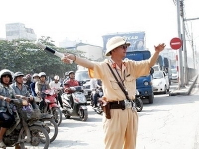 Hà Nội cấm ôtô tại 40 tuyến phố trong kỳ thi đại học, cao đẳng