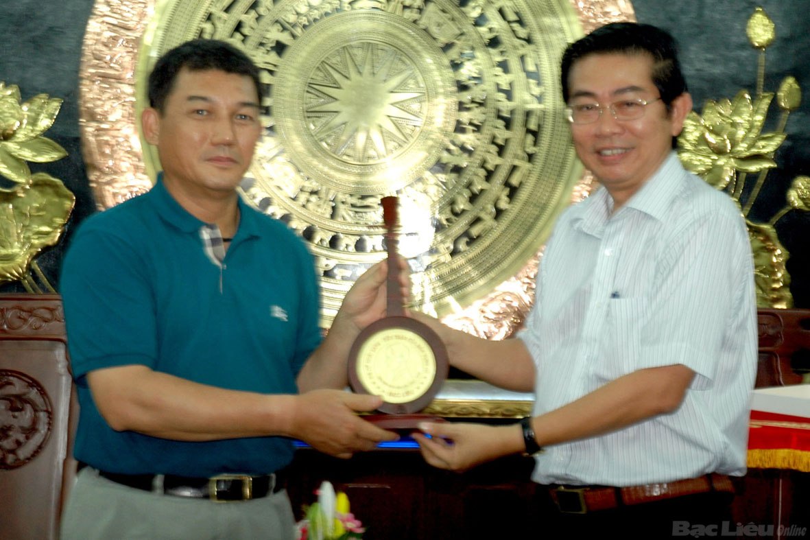 Bí thư Tỉnh ủy Bạc Liêu, Võ Văn Dũng làm việc với đoàn cán bộ Ngân hàng Công thương Việt Nam