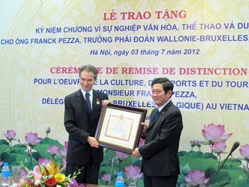 Le chef de la délégation Wallonie-Bruxelles au Vietnam à l honneur
