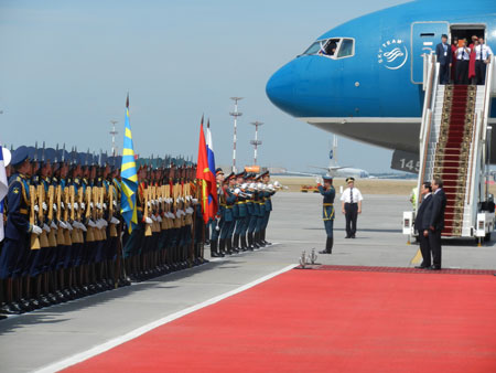 President Truong Tan Sang pays official visit to Russia