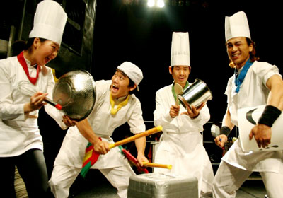 Dàn nhạc Cookin’ NANTA Hàn Quốc biểu diễn tại Việt Nam