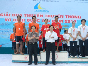 2012年国家传统赛船锦标赛拉开帷幕