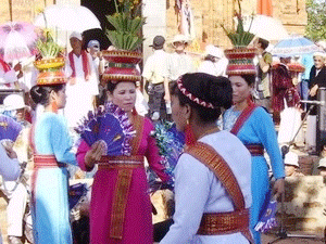 Cham Bani people celebrate new year