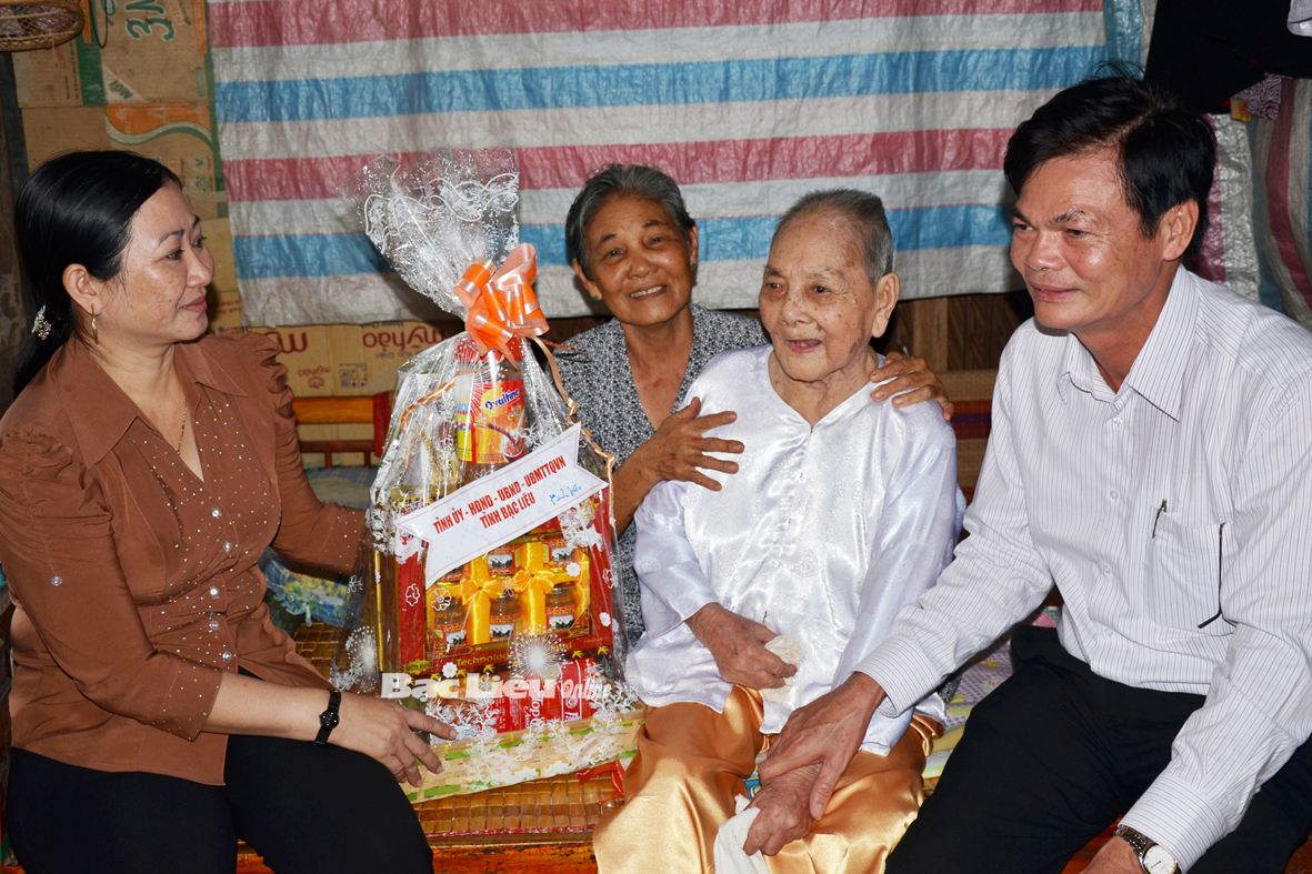 Bạc Liêu Trách nhiệm của toàn xã hội với việc chăm sóc thương binh, gia đình liệt sĩ
