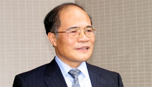 国会主席阮生雄开始对老挝进行正式友好访问