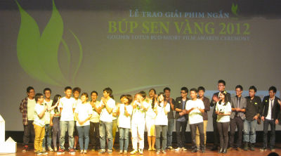 Giải “Búp sen Vàng 2012” Vinh danh Ngược dòng 7711