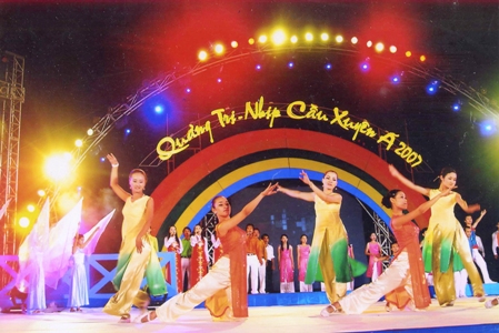 2012 Trans-Asia Bridge Span Festival in Quang Tri