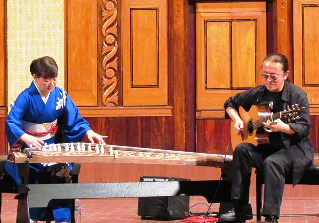 Aki  Kuniko – A Guitar  Koto Duo in Hanoi