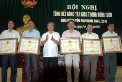 UBND tỉnh Hưng Yên Tổng kết 10 năm phát triển giao thông nông thôn