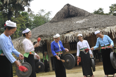 Cultural identity of Muong ethnic minority group in Hoa Binh province