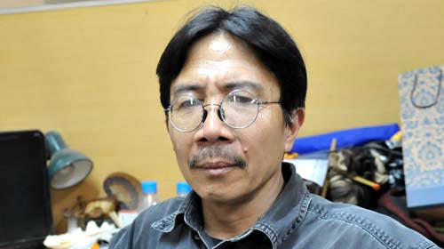Nguyễn Ngọc Tiến và “Đi dọc Hà Nội”