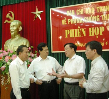 Đẩy mạnh xử lý cán bộ vi phạm trong đấu tranh phòng, chống tham nhũng