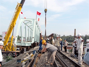 1 8 billion USD to shorten Hanoi-HCMC railway
