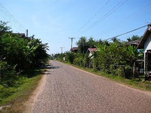 Vietnamese businesses urged to invest in Lao locality